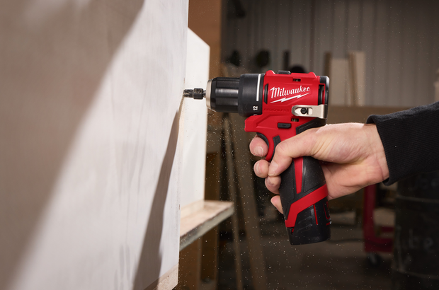 Milwaukee M12 BLPDRC 7.png