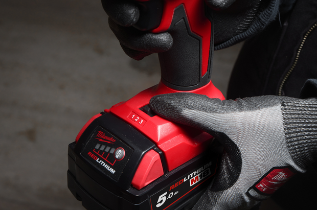 Milwaukee M18 BLHSB 11.png
