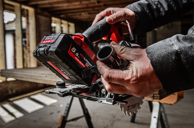 Milwaukee M18 FCSDC165 7.png