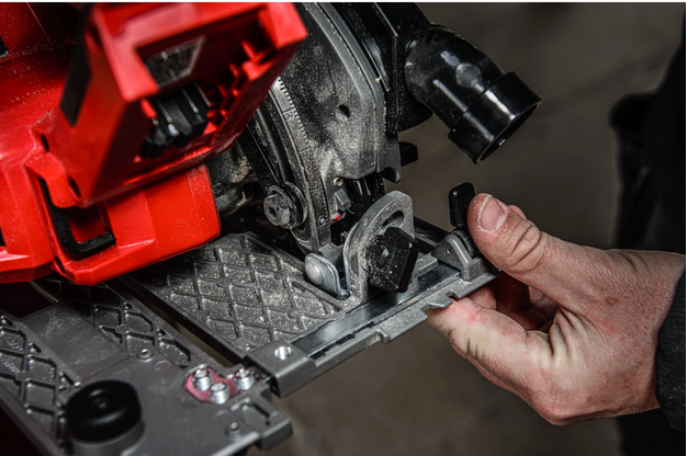 Milwaukee M18 FCSDC165 6.png