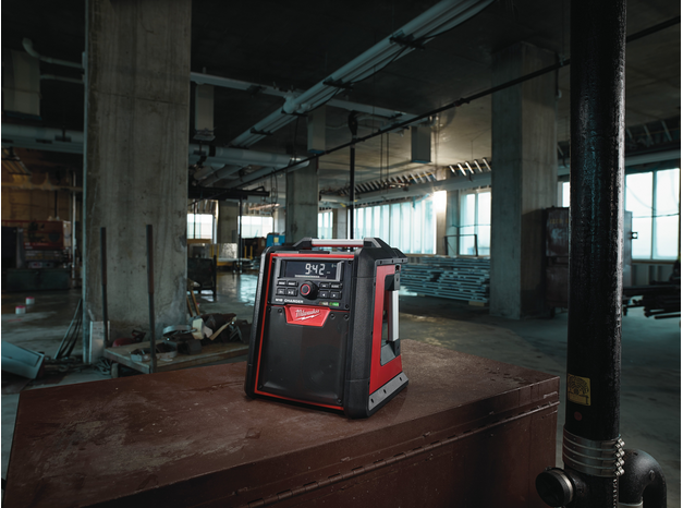 Milwaukee Radio M18 RC 2 Repiński.png